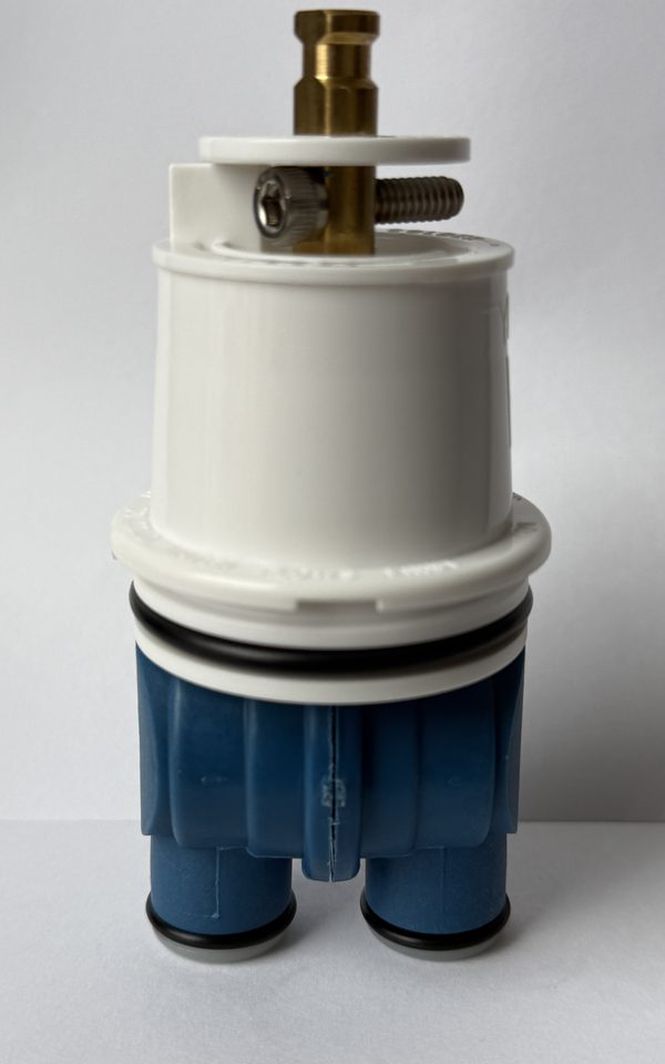 Replacement for Delta RP19804 Monitor 1300 and 1400 cartridge: white plastic body, brass stem at the top, blue lower section with two outlets and black O-rings